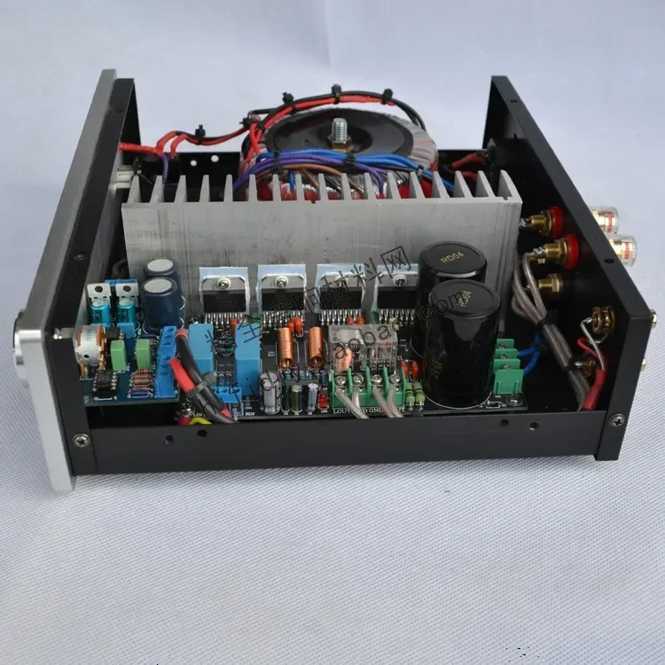 150W * 2 high-fidelity amplifier DIY Fever HiFi amplifier NE5532 + TDA7293 BTL bile taste in parallel
150W * 2 high-fidelity amplifier DIY Fever HiFi amplifier NE5532 + TDA7293 BTL bile taste in parallel