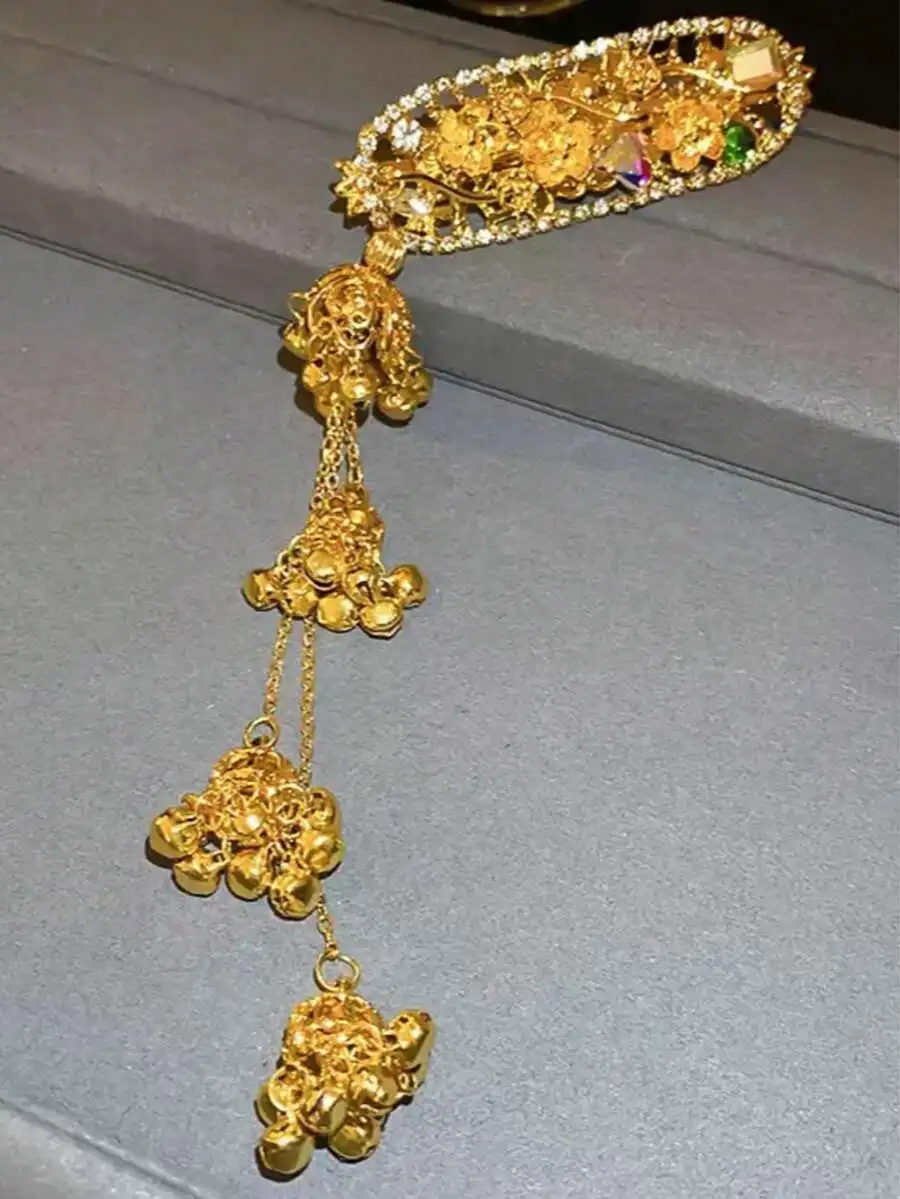 Womens Rhinestone Oval Floral Tassel Bell Hair Clip Luxury Side Duck Claw Accessory
Womens Rhinestone Oval Floral Tassel Bell Hair Clip Luxury Side Duck Claw Accessory