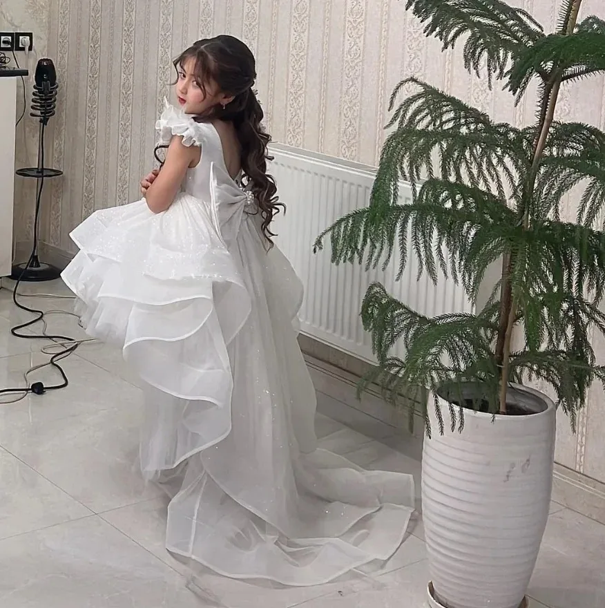 White Flower Girl Dresses for Wedding Lace Appliques High-Low Length Girls Birthday Party First Communion Gowns Customized
White Flower Girl Dresses for Wedding Lace Appliques High-Low Length Girls Birthday Party First Communion Gowns Customized