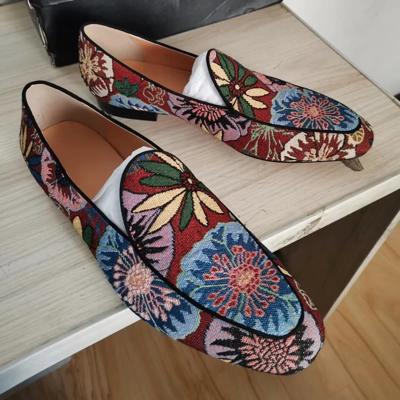 Luxury Floral Shoes Man Canvas Loafers Slip On Mens Dress Shoes Handmade Flats Casual Shoes Men Mocassins Driving Shoes
Luxury Floral Shoes Man Canvas Loafers Slip On Mens Dress Shoes Handmade Flats Casual Shoes Men Mocassins Driving Shoes
