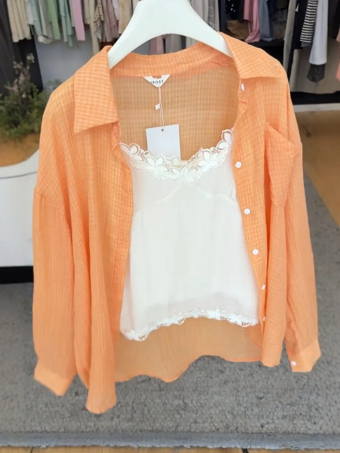 Orange Plaid Sun Protection Shirt Lace Trimmed Strap Two-Piece Set Women's Fashion Design High Waist Skirt Matching Suit
Orange Plaid Sun Protection Shirt Lace Trimmed Strap Two-Piece Set Women's Fashion Design High Waist Skirt Matching Suit