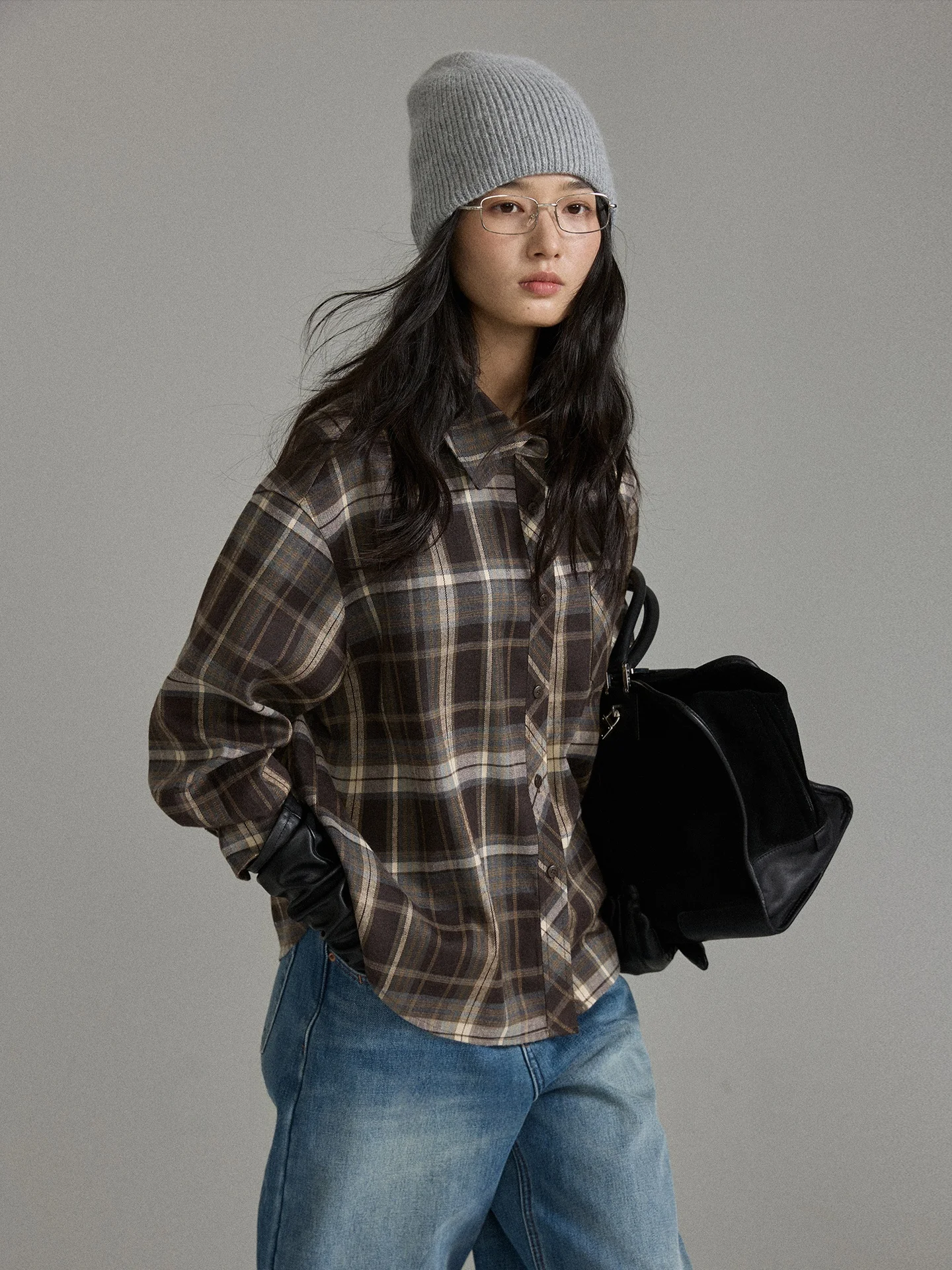 CLIPETTE Casual Versatile Retro Plaid Shirt Long Sleeve Turn-down Collar Polyester Fiber Loose Fit Winter Women's Shirt
CLIPETTE Casual Versatile Retro Plaid Shirt Long Sleeve Turn-down Collar Polyester Fiber Loose Fit Winter Women's Shirt