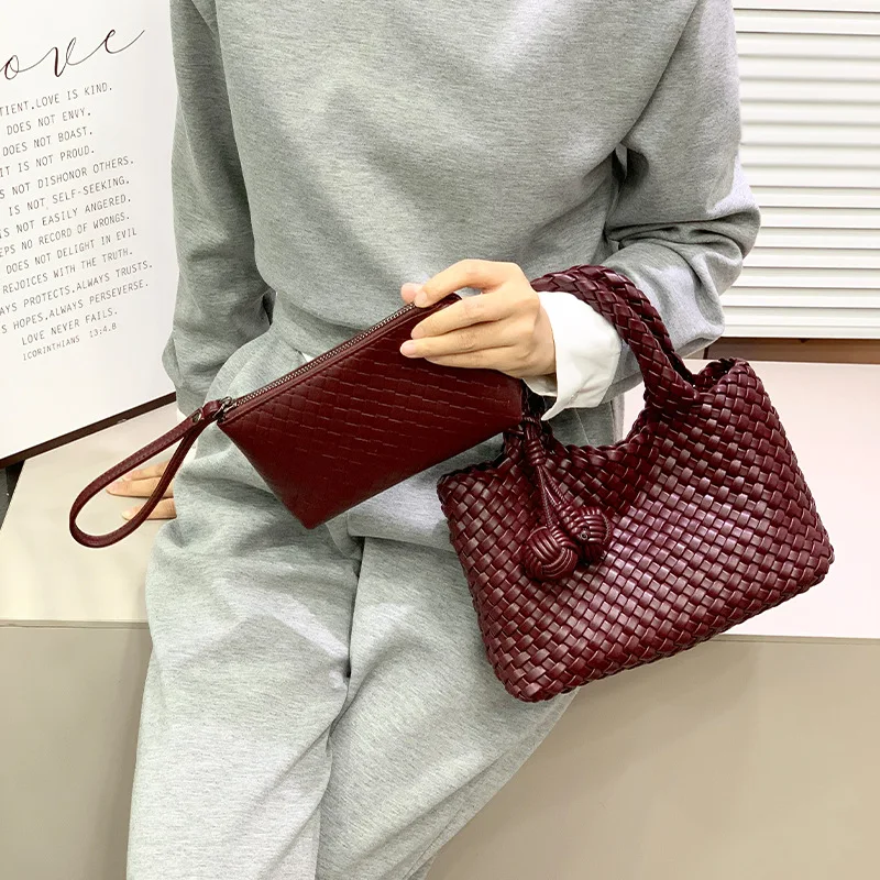 Sell well in Europe and America Women's handbag Soft PU Leather Fashion Crossbody Bag Set Travel Chain Pouch
Sell well in Europe and America Women's handbag Soft PU Leather Fashion Crossbody Bag Set Travel Chain Pouch