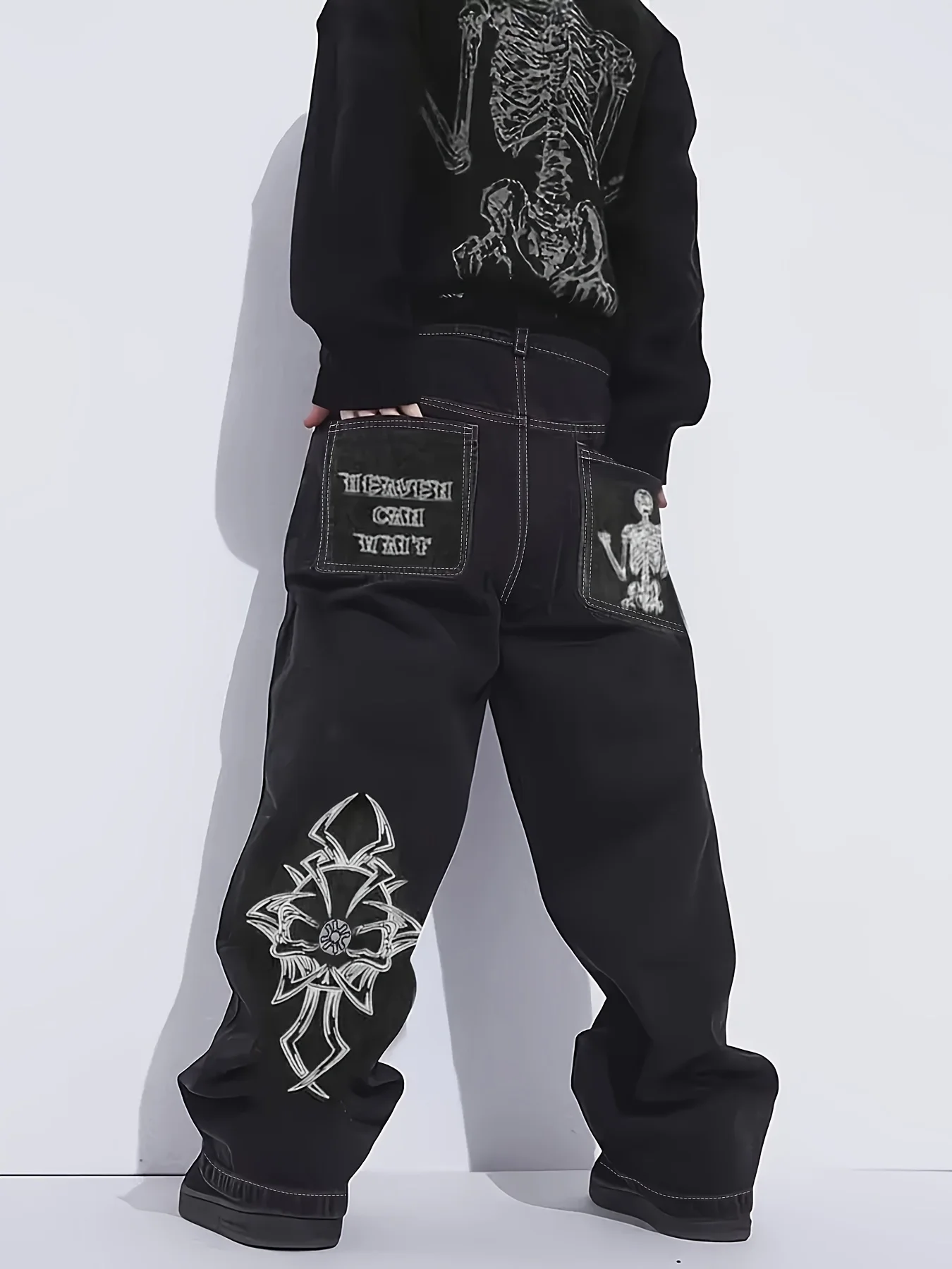 Men's Y2K Skeleton Embroidered Denim Jeans - Black Casual Streetwear Pants with Purple Devil & Bat Wing Design Loose Fit Mid-Ris
Men's Y2K Skeleton Embroidered Denim Jeans - Black Casual Streetwear Pants with Purple Devil & Bat Wing Design Loose Fit Mid-Ris