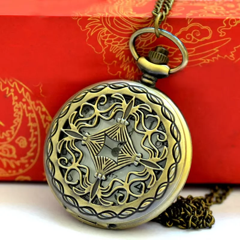 8069 Fashion new big hollow big flower old pocket watch retro winding Chinese knot flower pocket watch with necklace
8069 Fashion new big hollow big flower old pocket watch retro winding Chinese knot flower pocket watch with necklace