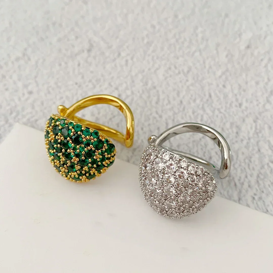 2026 Europe America Gold Silver Big Ball Full Diamonds Open Couple Ring Women Designer Jewelry Trend
2026 Europe America Gold Silver Big Ball Full Diamonds Open Couple Ring Women Designer Jewelry Trend