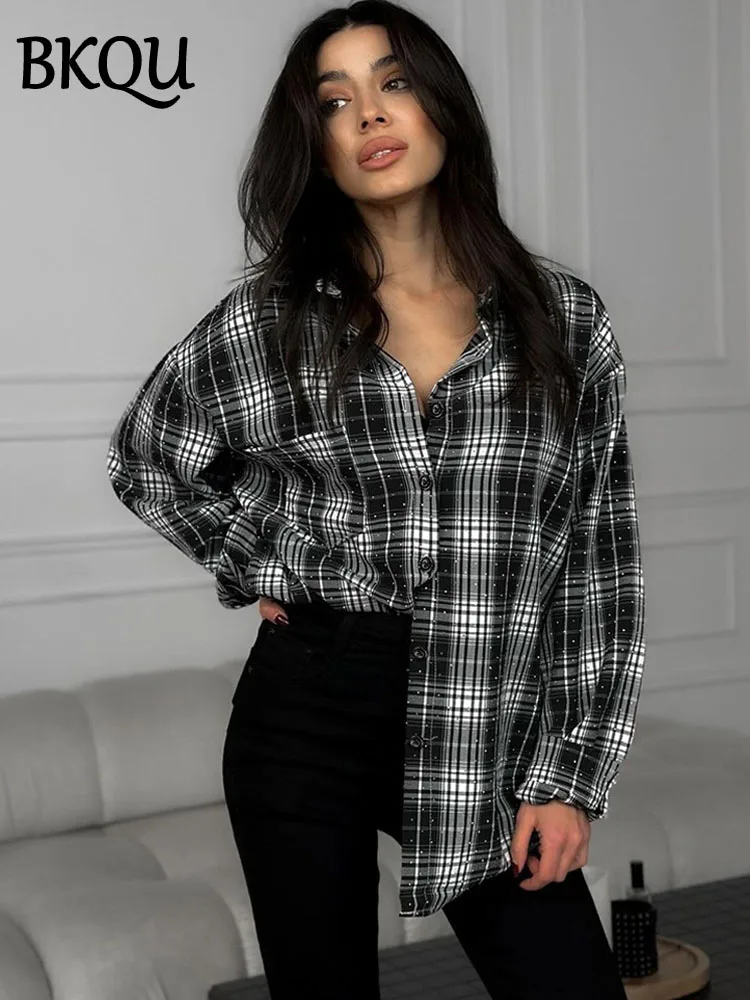 BKQU Fashion Diamond Oversized Long Sleeve Plaid Shirt Women Lapel Pockets Single Breasted Loose Blouse Tops Casual Ladies Shirt
BKQU Fashion Diamond Oversized Long Sleeve Plaid Shirt Women Lapel Pockets Single Breasted Loose Blouse Tops Casual Ladies Shirt