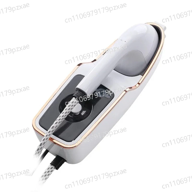 Паровая гладильная система для одежды с большим резервуаром для воды 600 мл
Паровая гладильная система для одежды с большим резервуаром для воды 600 мл