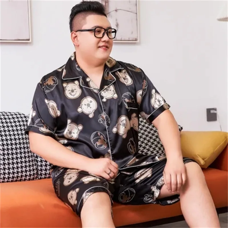 3XL-5XL 150 кг Мужские атласные пижамы больших размеров Летний топ с короткими рукавами и шорты на пуговицах с героями мультфильмов Pj Lounge Set Свободная одежда для сна
3XL-5XL 150 кг Мужские атласные пижамы больших размеров Летний топ с короткими рукавами и шорты на пуговицах с героями мультфильмов Pj Lounge Set Свободная одежда для сна