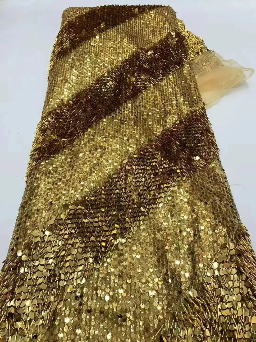 African Lace Fabric 5 Yards Latest Nigerian Laces Fabric High Quality Embroidered Net Fabric Mesh Lace 2025 French Sequins Lace
African Lace Fabric 5 Yards Latest Nigerian Laces Fabric High Quality Embroidered Net Fabric Mesh Lace 2025 French Sequins Lace