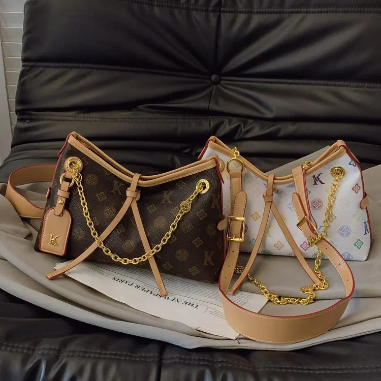 2025 Monica Qiqi Luxurious Retro PVC Bag for Women - Large Capacity, Shoulder/Crossbody, High - Quality,Airport - Ready
2025 Monica Qiqi Luxurious Retro PVC Bag for Women - Large Capacity, Shoulder/Crossbody, High - Quality,Airport - Ready