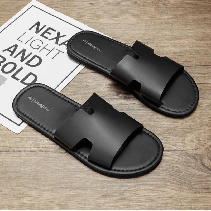 Summer New Shoes for Men Fashion Leather Slippers Soft Sole Casual Slides Youth Slip-on Beach Shoes
Summer New Shoes for Men Fashion Leather Slippers Soft Sole Casual Slides Youth Slip-on Beach Shoes