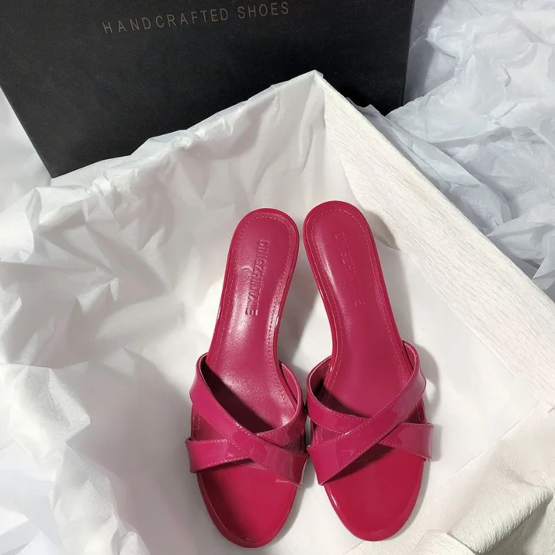 Slippers Women Summer New Versatile Fashion Outer Wear Round Toe Open Toe Crossed One Strap Non-slip High Heels,Women Slippers
Slippers Women Summer New Versatile Fashion Outer Wear Round Toe Open Toe Crossed One Strap Non-slip High Heels,Women Slippers