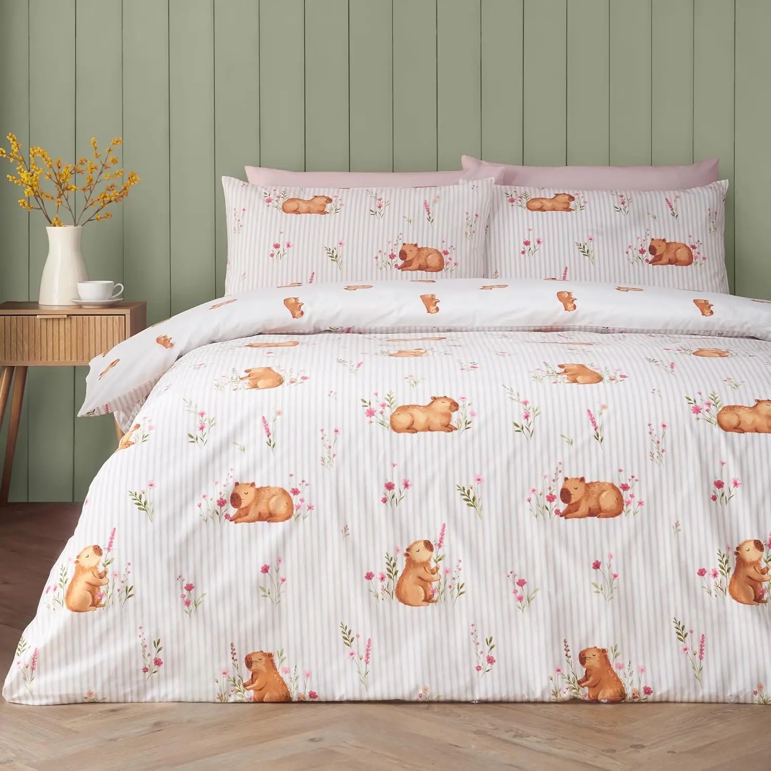 Catherine Lansfield Happy Capy(bara) Reversible King Duvet Cover Set With Pillowcases Natural
Catherine Lansfield Happy Capy(bara) Reversible King Duvet Cover Set With Pillowcases Natural