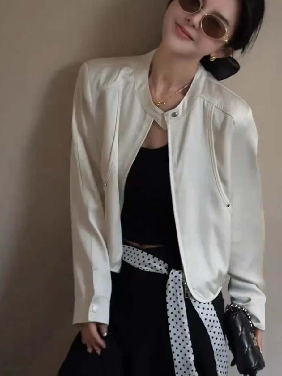 Short Satin Baseball Jacket Women's Fashion Thin Outerwear Spring 2026 Korean Style Small Size Charming Top Coat
Short Satin Baseball Jacket Women's Fashion Thin Outerwear Spring 2026 Korean Style Small Size Charming Top Coat