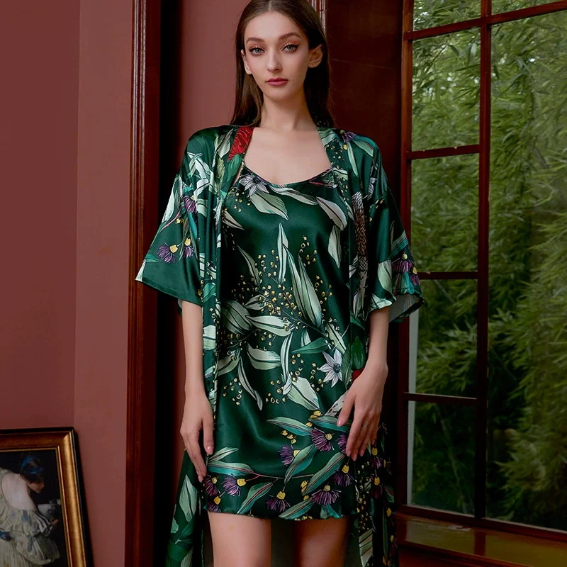 Print Flower Bride Bridesmaid Wedding Robe Half Sleeve Kimono Gown Bathrobe Sexy Nightfgown Lady Loose Rayon Homewear Loungewear
Print Flower Bride Bridesmaid Wedding Robe Half Sleeve Kimono Gown Bathrobe Sexy Nightfgown Lady Loose Rayon Homewear Loungewear