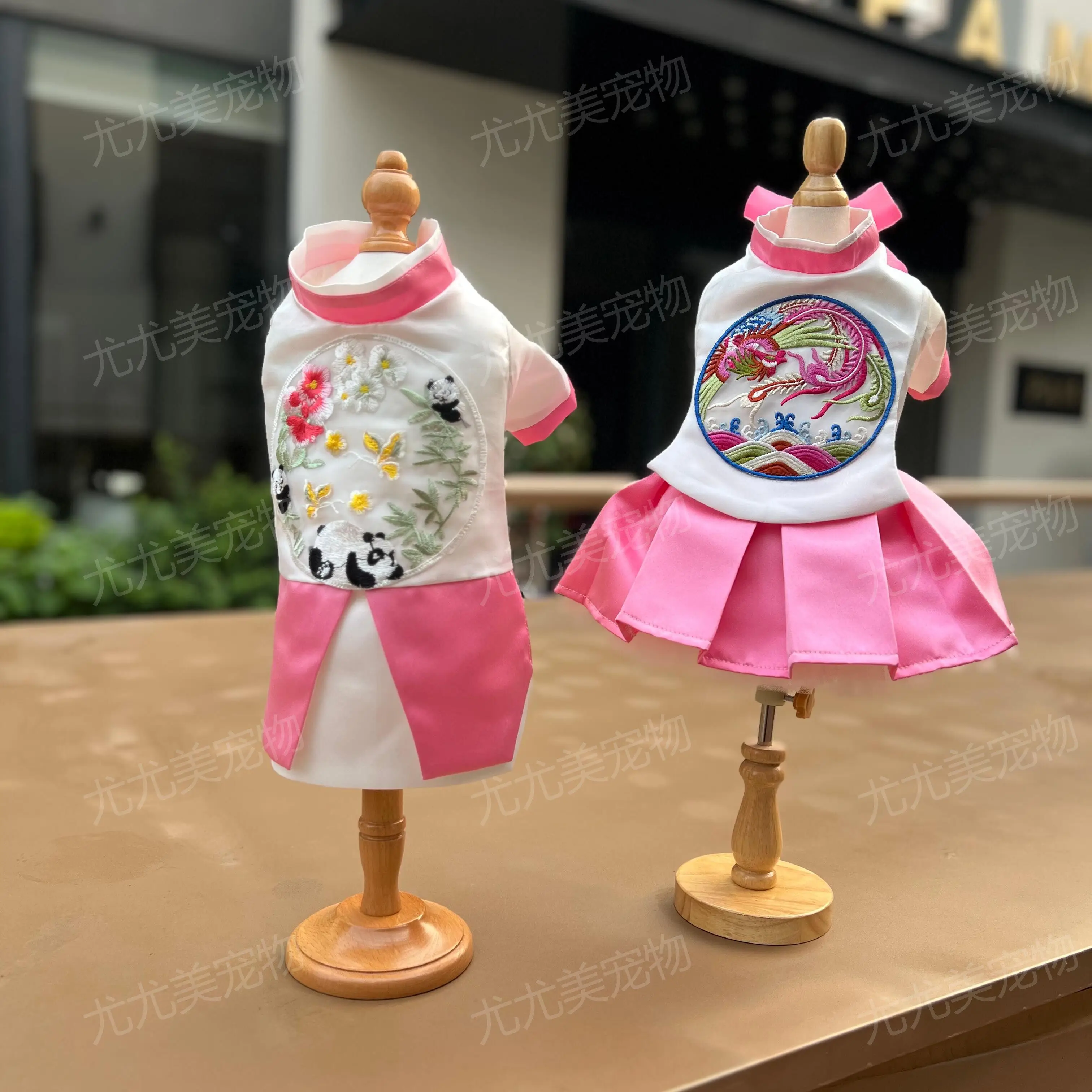 Korean Ethnic Pet Hanbok Dog Wedding Dress Spring Summer Cat Dress Pomeranian Schnauzer Clothing for Small Dogs
Korean Ethnic Pet Hanbok Dog Wedding Dress Spring Summer Cat Dress Pomeranian Schnauzer Clothing for Small Dogs