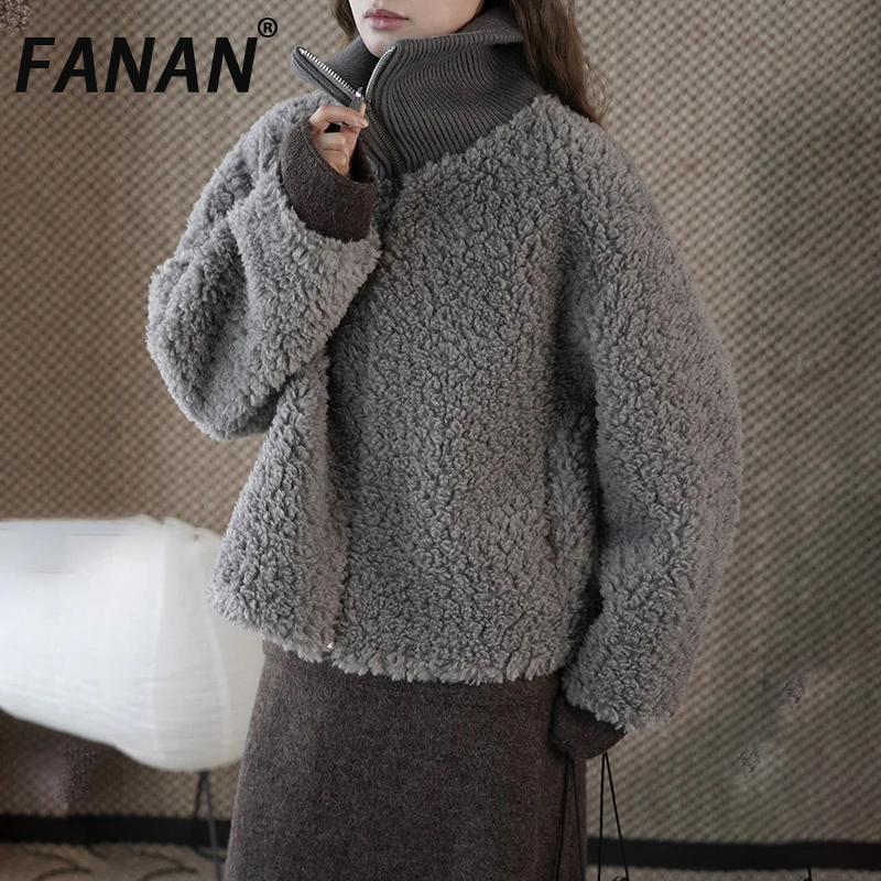 FANAN Vintage Faux Fur Design Coats For Women Spliced Contrast Color Spliced Jackets Thick Warm Outwear Female 2025 Winter New
FANAN Vintage Faux Fur Design Coats For Women Spliced Contrast Color Spliced Jackets Thick Warm Outwear Female 2025 Winter New