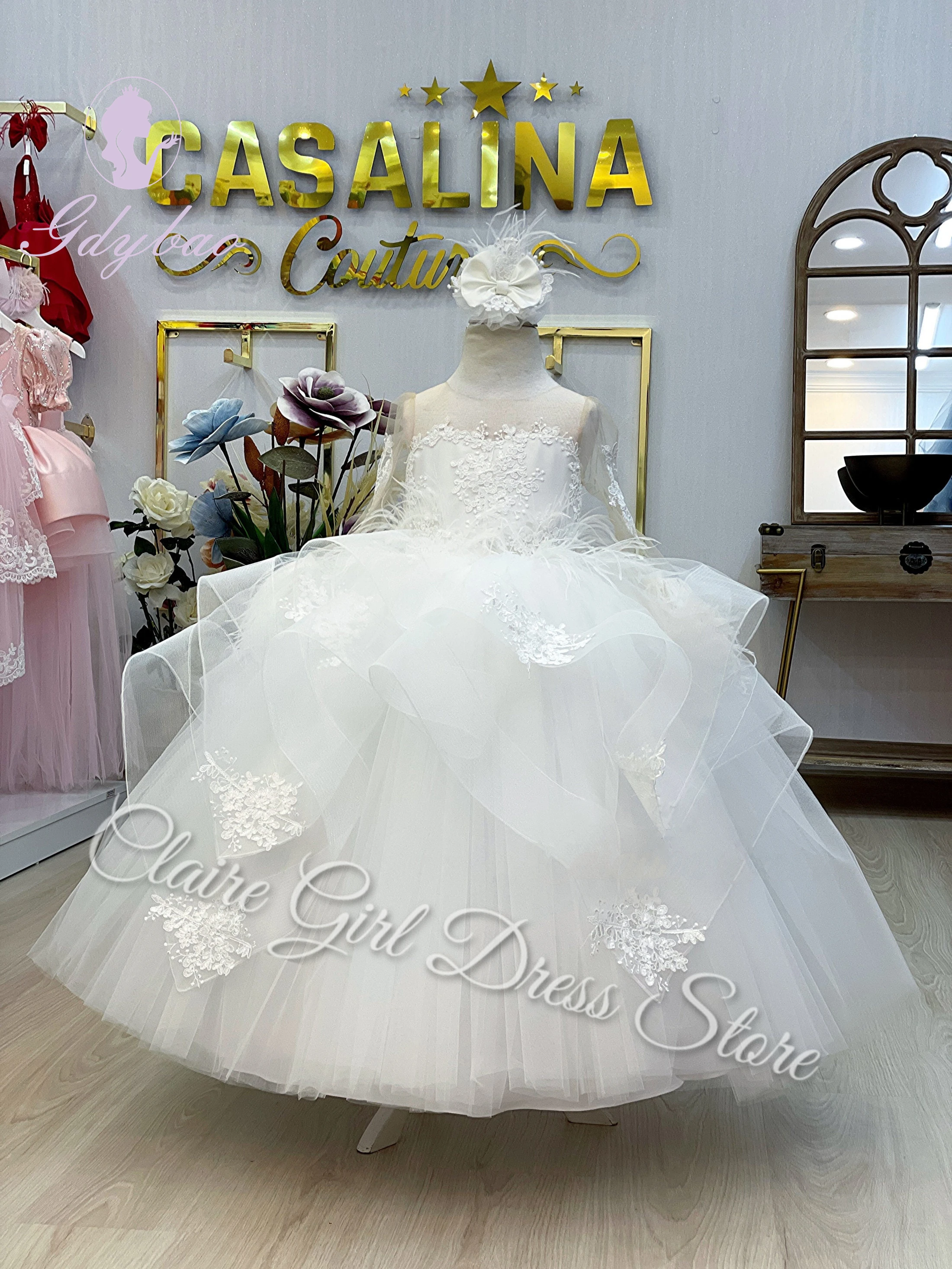 White Ruffles Flower Girl Dress For Wedding AppliqueTulle Puffy With Bow Pageant Birthday Party First Communion Princess Gowns
White Ruffles Flower Girl Dress For Wedding AppliqueTulle Puffy With Bow Pageant Birthday Party First Communion Princess Gowns