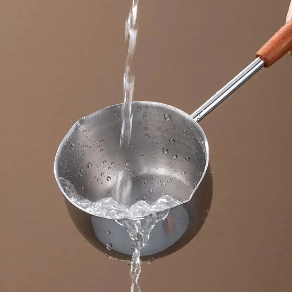 180/300ml Oil Pouring Spoon Anti Scalding Short/Long Handle Hot Oil Spoon Stainless Steel Heat-Resistant Kitchen Pouring Spoon
180/300ml Oil Pouring Spoon Anti Scalding Short/Long Handle Hot Oil Spoon Stainless Steel Heat-Resistant Kitchen Pouring Spoon