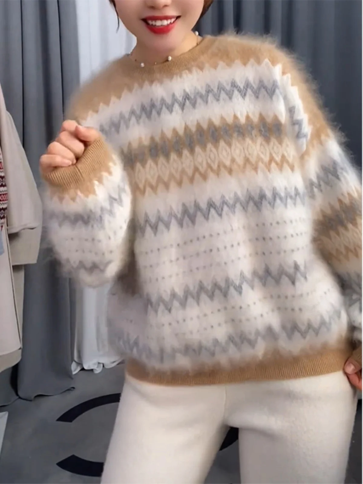 Lu Knitted Sweater Soft Pastel Color Blo Lazy Sle round Ne Large Size Camere Knitwear Spring 2025 Korean Version
Lu Knitted Sweater Soft Pastel Color Blo Lazy Sle round Ne Large Size Camere Knitwear Spring 2025 Korean Version