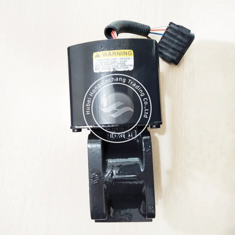 Genuine original 6CT natural gas engine electrical governor actuator 3970806 3934701 CGE8.3 actuator
Genuine original 6CT natural gas engine electrical governor actuator 3970806 3934701 CGE8.3 actuator