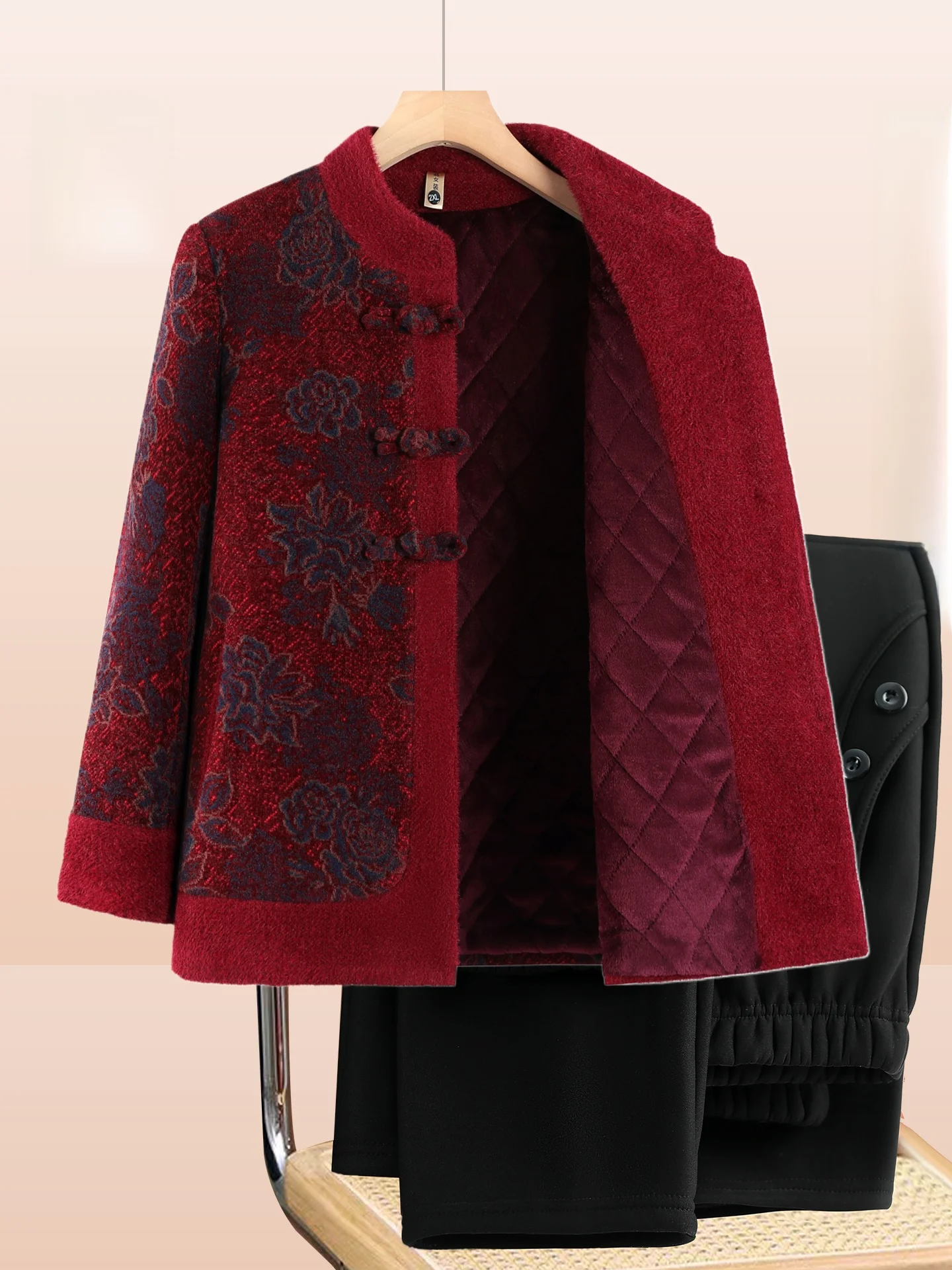 Теплое зимнее пальто для женщин: модная традиционная китайская шерстяная верхняя одежда с капюшоном, стандартный крой
Теплое зимнее пальто для женщин: модная традиционная китайская шерстяная верхняя одежда с капюшоном, стандартный крой