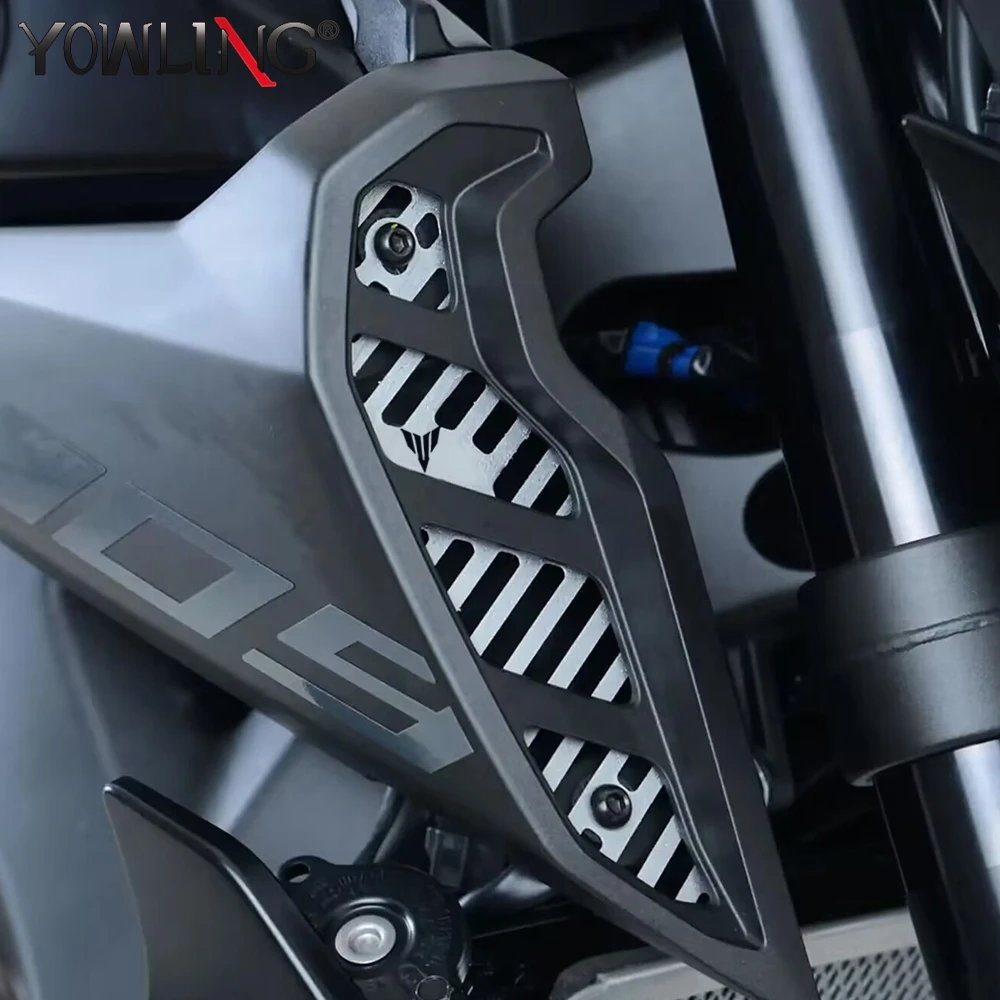 For YAMAHA MT09 MT-09 SP FZ-09 FZ09 FJ09 2017 2018 2019 2020 Motorcycle Fuel Tank Air Intake Mesh Inlet Decorative Guard Cover
For YAMAHA MT09 MT-09 SP FZ-09 FZ09 FJ09 2017 2018 2019 2020 Motorcycle Fuel Tank Air Intake Mesh Inlet Decorative Guard Cover