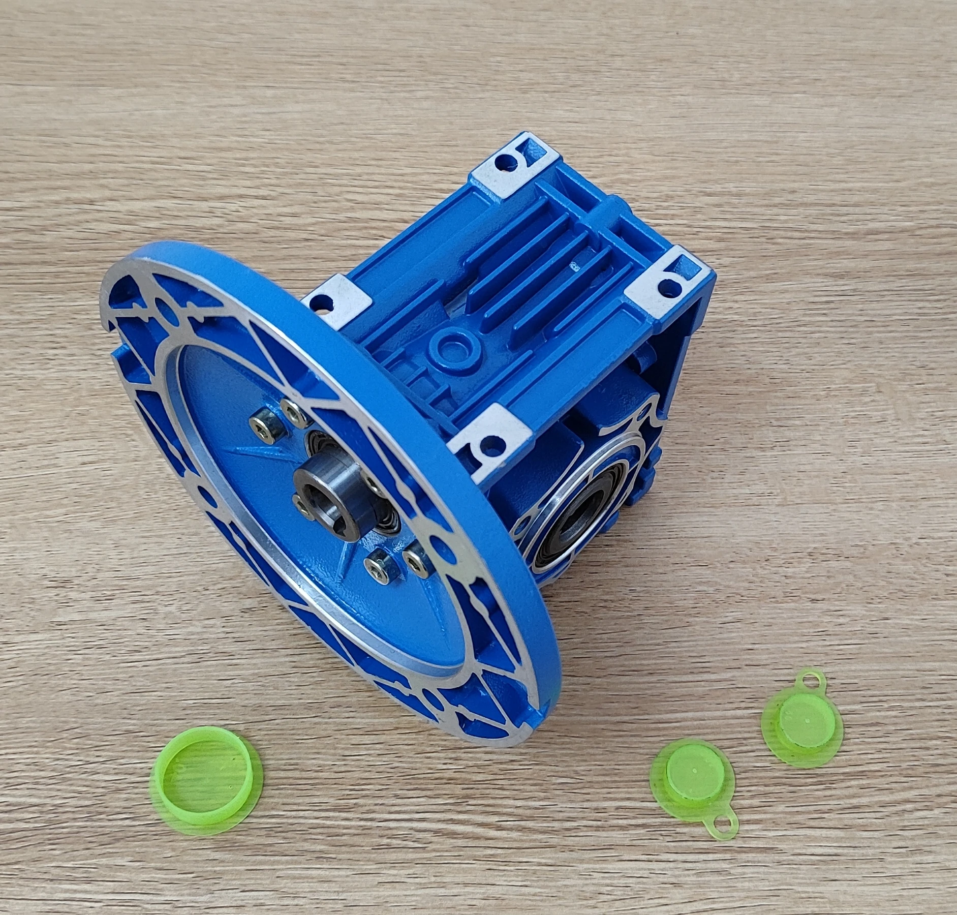 Worm Gearbox NMRV40 CYRV40 Input 9/11/14mm Output 18mm Ratio 5:1/100:1 Free Maintenance for motor 0.09kw to 0.37kw
Worm Gearbox NMRV40 CYRV40 Input 9/11/14mm Output 18mm Ratio 5:1/100:1 Free Maintenance for motor 0.09kw to 0.37kw