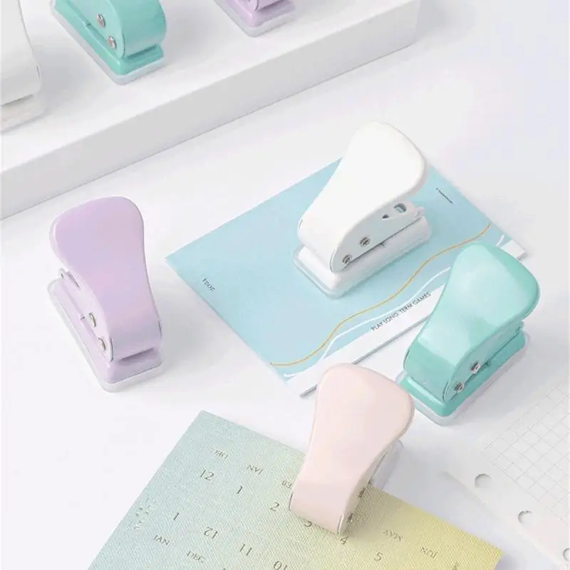 Небольшой бумажный перфункер для бумажного фото с фотографиями картшток для листа листовой книги
Небольшой бумажный перфункер для бумажного фото с фотографиями картшток для листа листовой книги