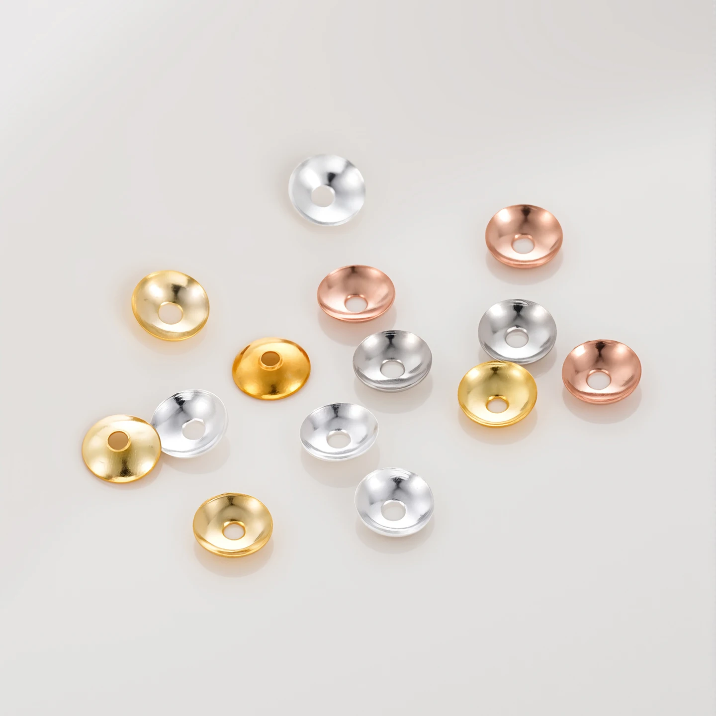 50 шт. 3/4 мм, позолоченные 14/18К, медные бусины-колпачки, разделительные бусины для изготовления ожерелий, браслетов и других ювелирных изделий своими руками
50 шт. 3/4 мм, позолоченные 14/18К, медные бусины-колпачки, разделительные бусины для изготовления ожерелий, браслетов и других ювелирных изделий своими руками