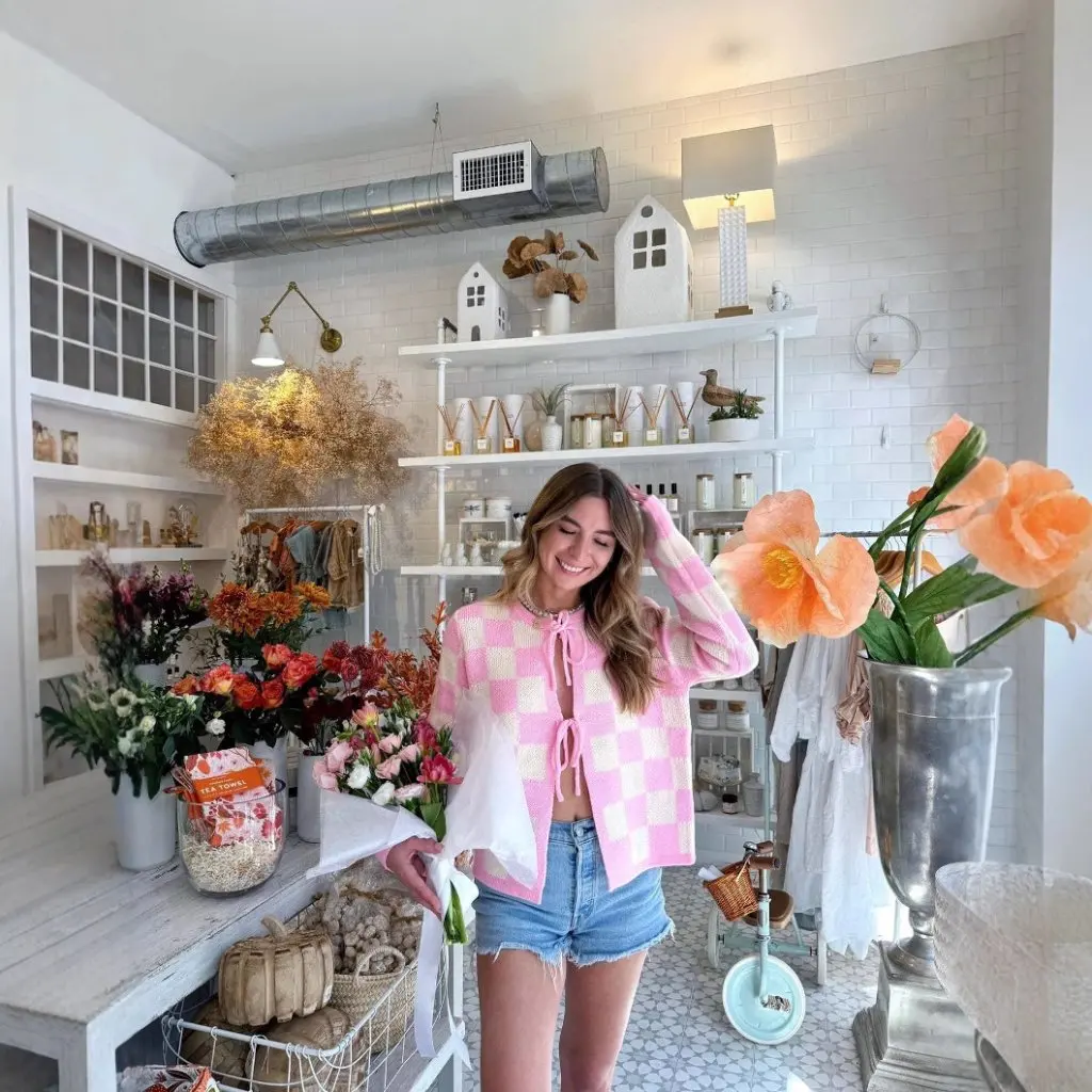 Winter Women's Plaid Lace-up Cardigan Knitted Top Contrast Detail European American Style Sweater 
Winter Women's Plaid Lace-up Cardigan Knitted Top Contrast Detail European American Style Sweater