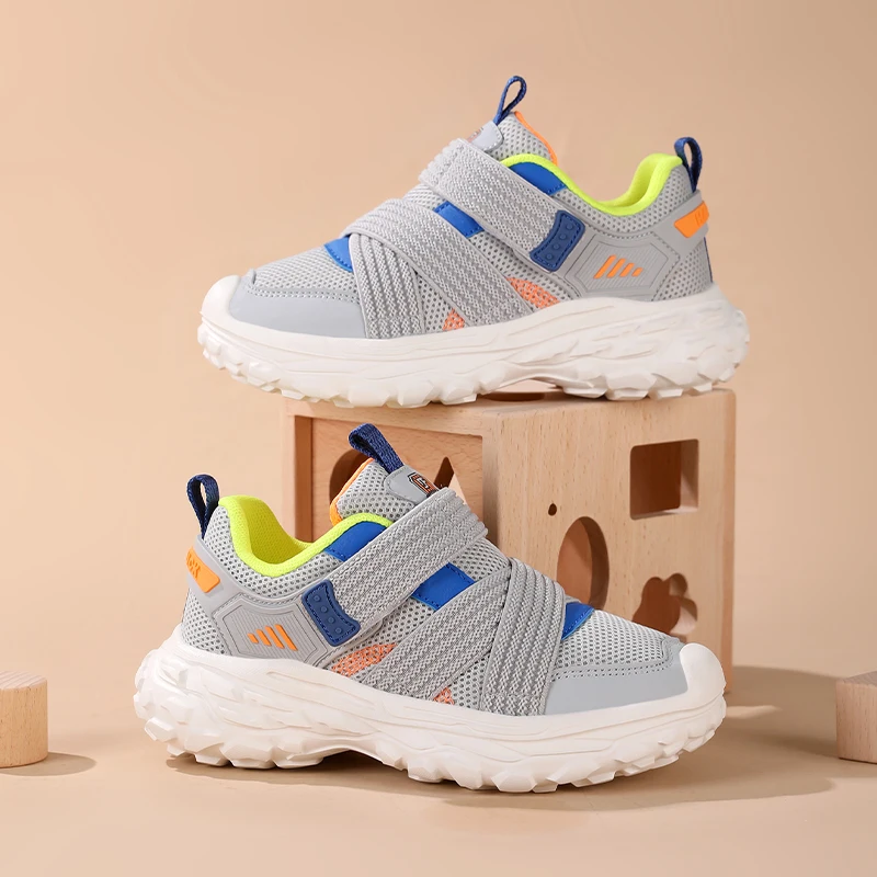A pair of children's four-season mesh sports shoes, breathable, comfortable, soft and casual shoes, size 28-37,HML-GD651
A pair of children's four-season mesh sports shoes, breathable, comfortable, soft and casual shoes, size 28-37,HML-GD651