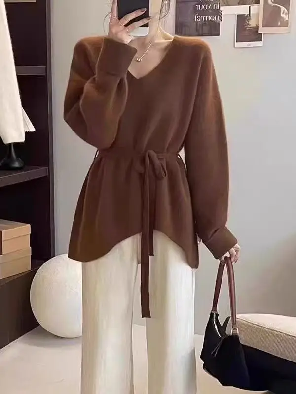 White V-Ne Fur Knitted Sweater Women's Autumn Winter Mid-Length Lazy Design Belted Top Comfortable Loose Fit Knitwear
White V-Ne Fur Knitted Sweater Women's Autumn Winter Mid-Length Lazy Design Belted Top Comfortable Loose Fit Knitwear