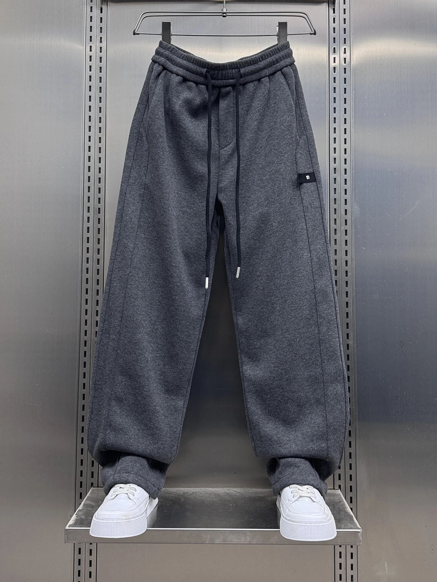 Men's Casual Dstring Fce Lined Straight Leg Pants Autumn Winter New Sle ey Youthful Versatile Spor Trousers
Men's Casual Dstring Fce Lined Straight Leg Pants Autumn Winter New Sle ey Youthful Versatile Spor Trousers