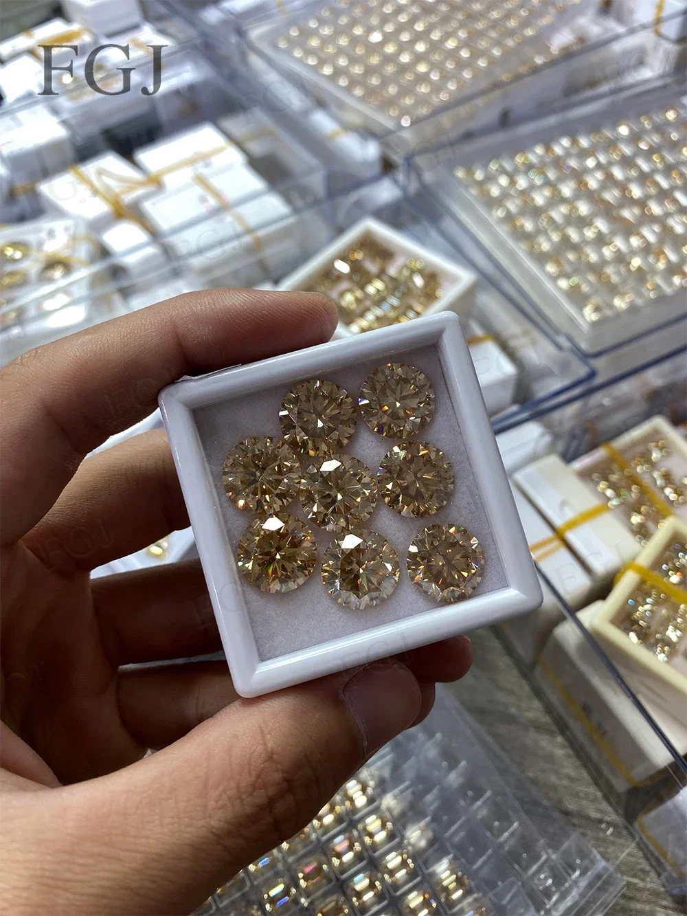 Hot Sale Moissanite Round Full Sizes VVS1Looseg Gemstones Diamond Loose Stone With GRA Certificate Wholesale For Jewelry Making
Hot Sale Moissanite Round Full Sizes VVS1Looseg Gemstones Diamond Loose Stone With GRA Certificate Wholesale For Jewelry Making