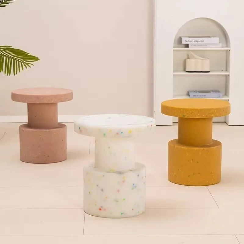 Nordic Creative Side Table Designer Coffee Table Small Apartment Small Round Tables Modern Simple Round Stool Home Furniture
Nordic Creative Side Table Designer Coffee Table Small Apartment Small Round Tables Modern Simple Round Stool Home Furniture