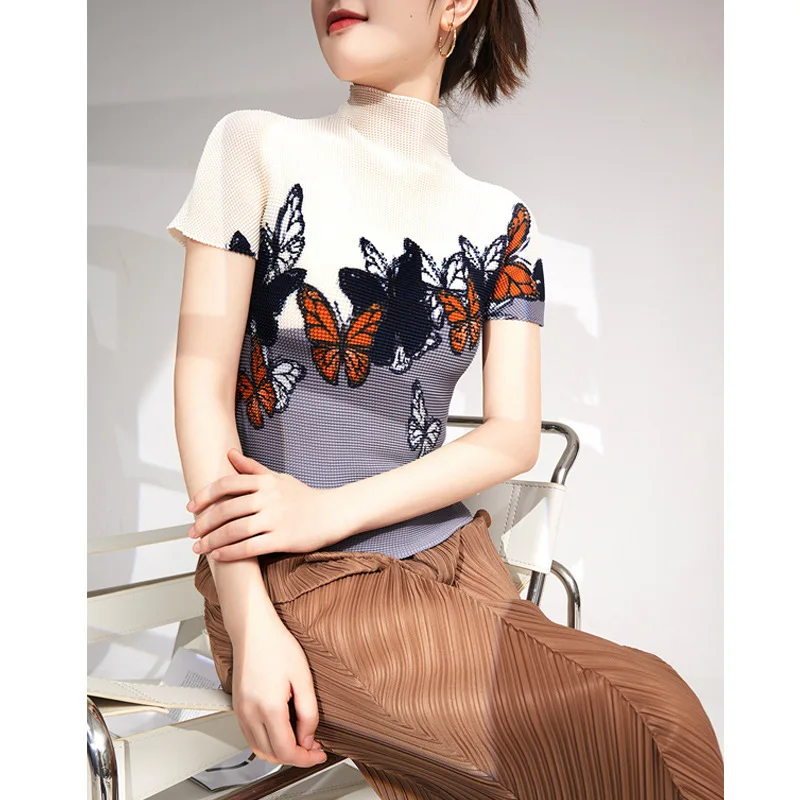 Miyake Pleated Butterfly Print Blouse Female 2025 Summer New Slim Thin Stretch Short-sleeved T-shirt Female Small Shirt
Miyake Pleated Butterfly Print Blouse Female 2025 Summer New Slim Thin Stretch Short-sleeved T-shirt Female Small Shirt