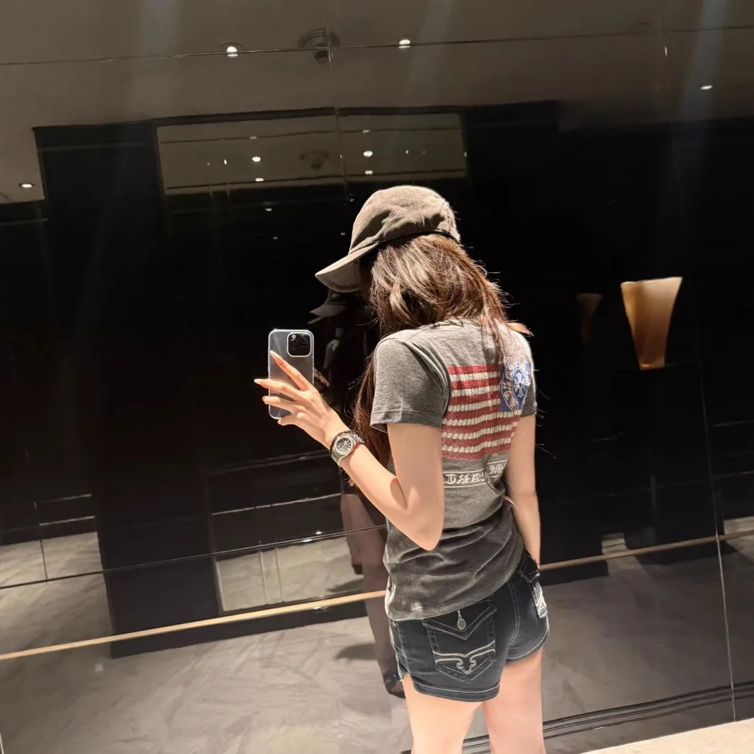 Y2K Harajuku Star Spangled Banner Sanskrit Printed T-shirt Summer Fashion Waist Slim Street Style Women's Top Short Jeans Sets
Y2K Harajuku Star Spangled Banner Sanskrit Printed T-shirt Summer Fashion Waist Slim Street Style Women's Top Short Jeans Sets