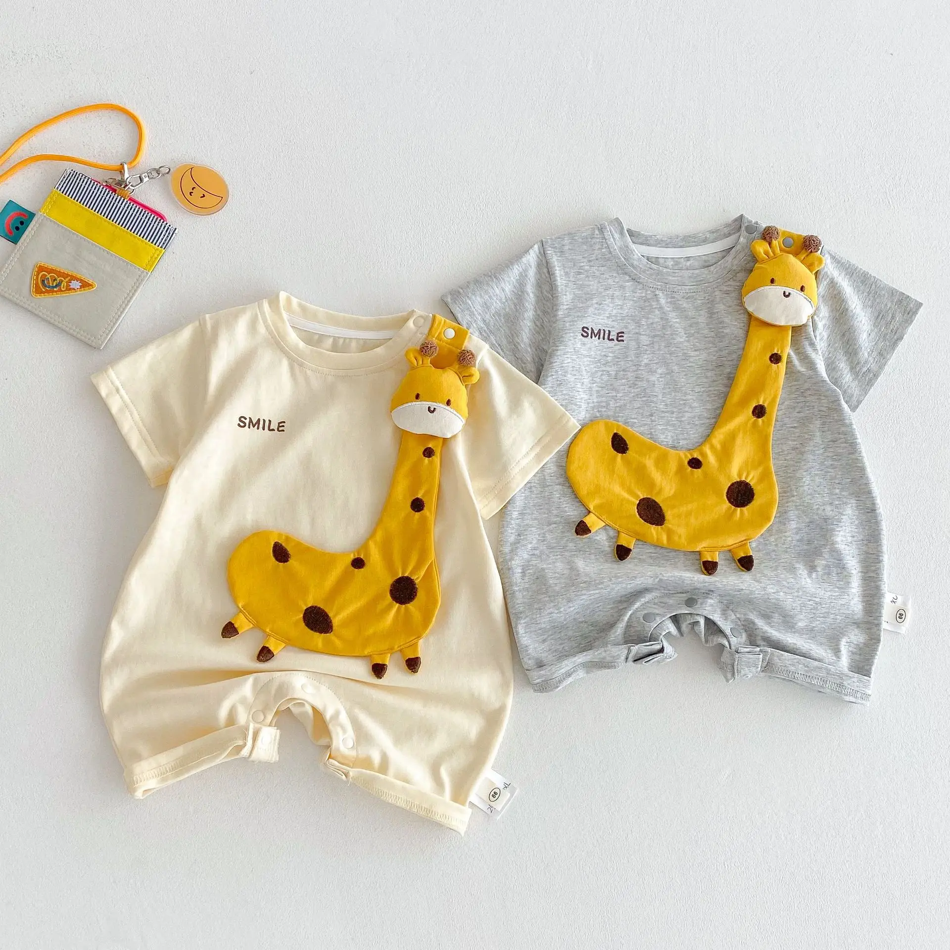 Baby Giraffe Crawling Suit 2025 New Summer Baby Super Cute Korean Version Cartoon Bag Fart Clothes Trendy Newborn Clothes
Baby Giraffe Crawling Suit 2025 New Summer Baby Super Cute Korean Version Cartoon Bag Fart Clothes Trendy Newborn Clothes