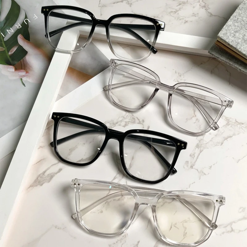New Fashion Anti-blue Light Glasses Thin Irregular Eyeglasses Frames Female Korean Version of Makeup
New Fashion Anti-blue Light Glasses Thin Irregular Eyeglasses Frames Female Korean Version of Makeup