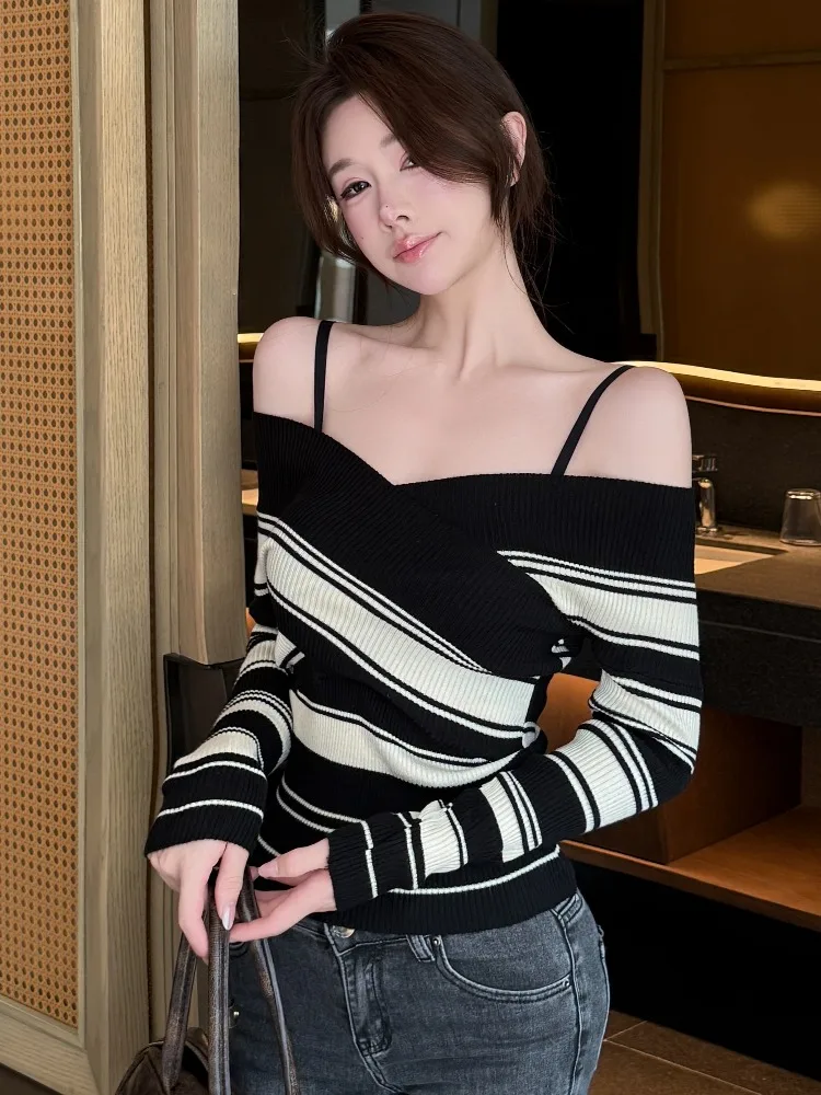 Women's Slim Fit Long Sleeve V-Neck Knitted Sweater Color Block Stripe Design Autumn New Style French Style Breathable Citywalk
Women's Slim Fit Long Sleeve V-Neck Knitted Sweater Color Block Stripe Design Autumn New Style French Style Breathable Citywalk