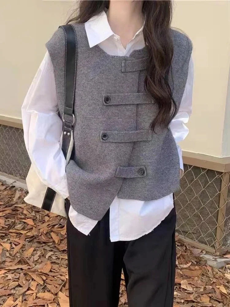 Новые майки Y2k с нерегулярными пуговицами для женщин, вязаный темпераментный корейский жилет, модный винтажный однотонный универсальный камзол 2025 Ropa Mujer
Новые майки Y2k с нерегулярными пуговицами для женщин, вязаный темпераментный корейский жилет, модный винтажный однотонный универсальный камзол 2025 Ropa Mujer