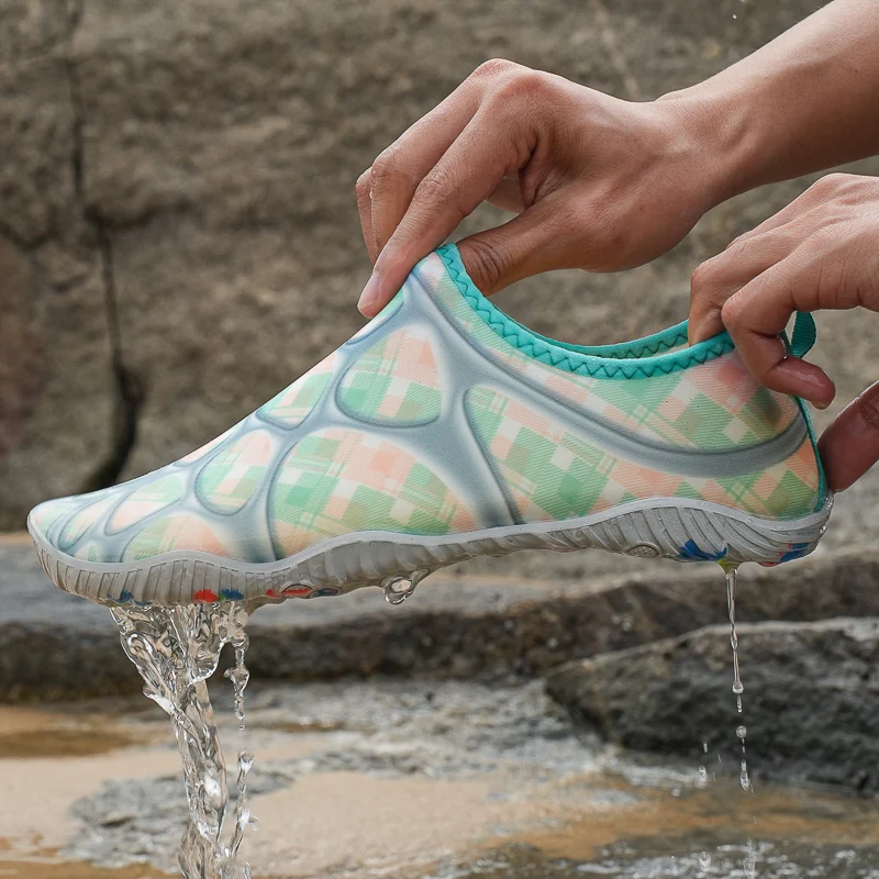 Non-Slip Unisex Water Shoes for Swimming Diving Beach Summer Aqua Socks Flat Sandal Seaside Sneakers for Men Women Accessories
Non-Slip Unisex Water Shoes for Swimming Diving Beach Summer Aqua Socks Flat Sandal Seaside Sneakers for Men Women Accessories