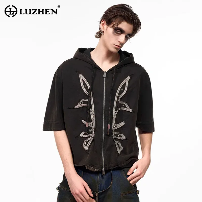 LUZHEN Trendy Embroidery Patchwork Pattern Short Sleeve Hooded Shirts Coat Men's 2025 Summer High Quality Street Sweater JY1601
LUZHEN Trendy Embroidery Patchwork Pattern Short Sleeve Hooded Shirts Coat Men's 2025 Summer High Quality Street Sweater JY1601