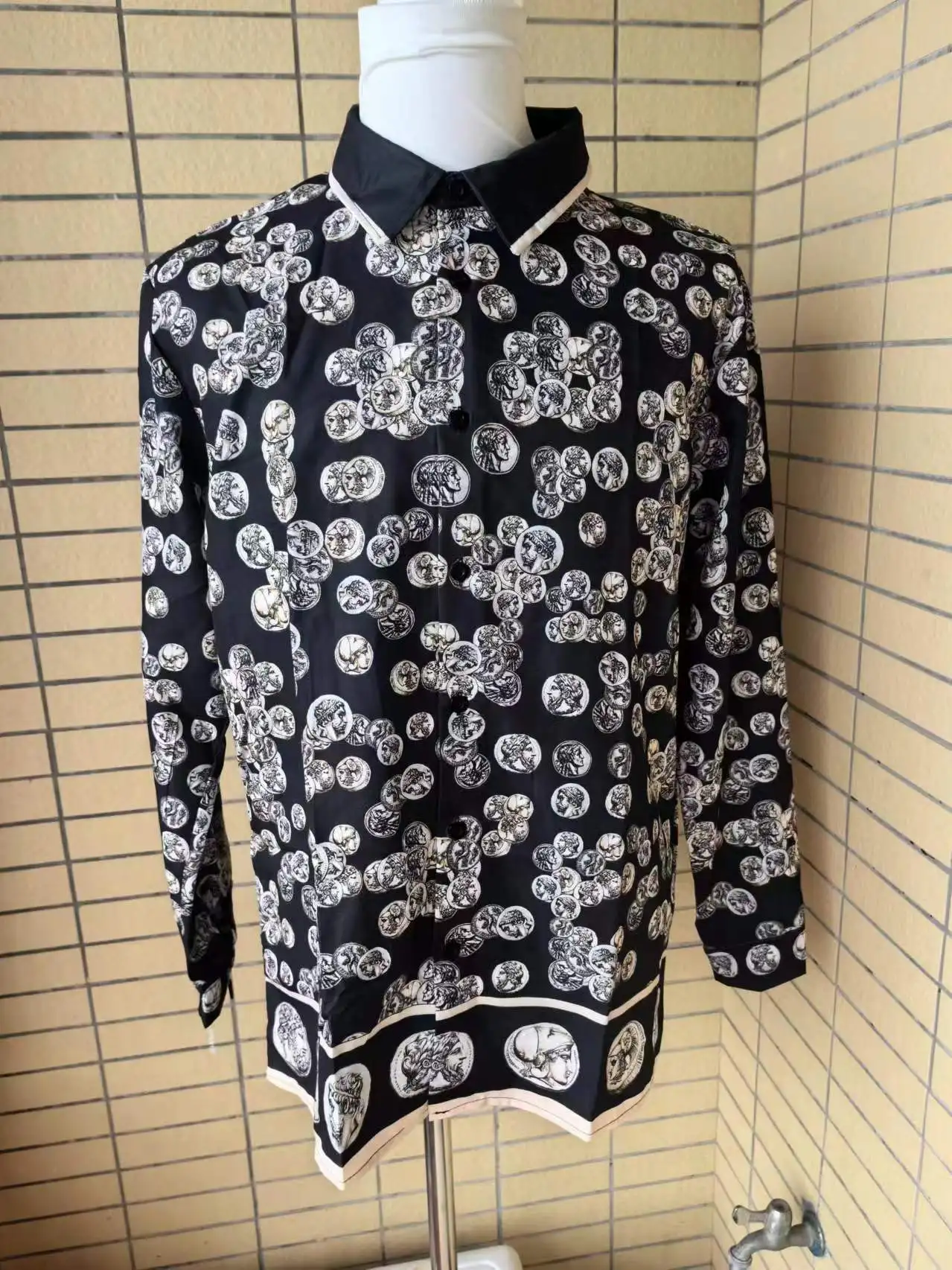 aa6339 Fashion men Shirts 2024 Popular European Design party style men's Clothing
aa6339 Fashion men Shirts 2024 Popular European Design party style men's Clothing