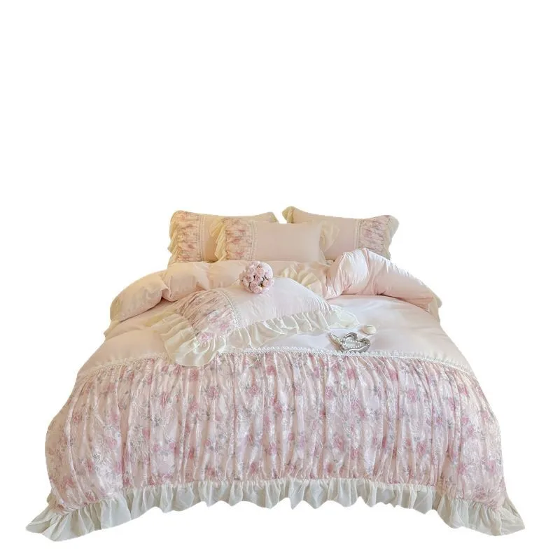 French princess wind washed cotton bed four-piece set girl heart lace embroidered quilt cover bed sheet three-piece set
French princess wind washed cotton bed four-piece set girl heart lace embroidered quilt cover bed sheet three-piece set