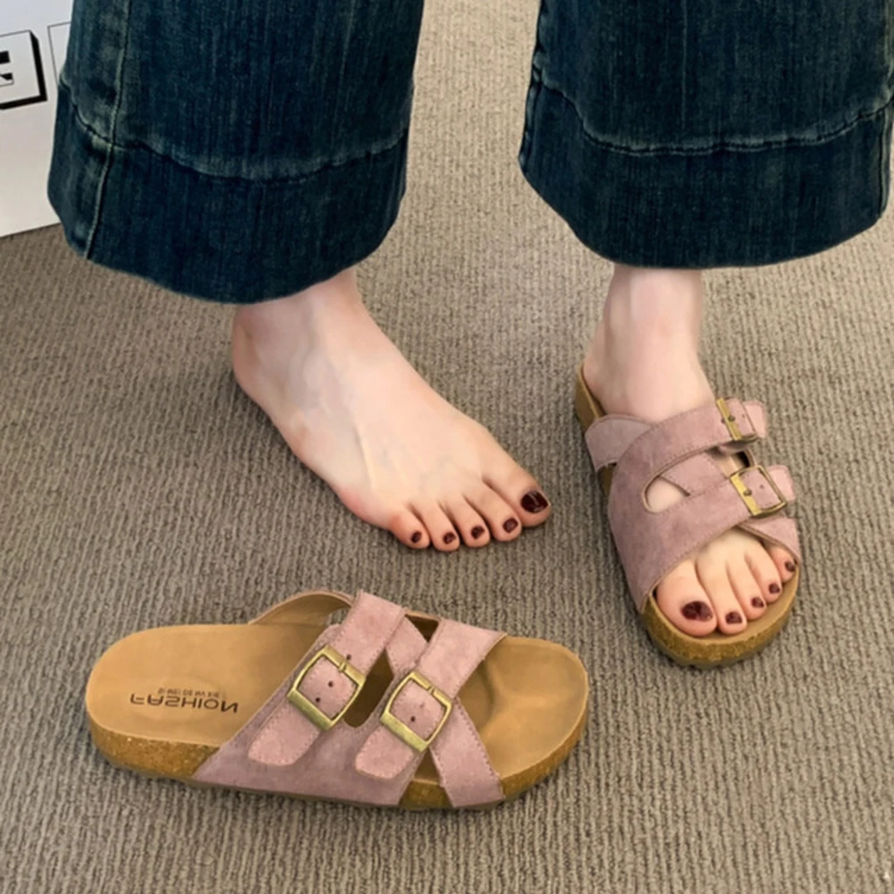 Outside Wear 2026 New Summer Retro Versatile One-word Beach Sandals and Slippers Platform Women's Shoes
Outside Wear 2026 New Summer Retro Versatile One-word Beach Sandals and Slippers Platform Women's Shoes