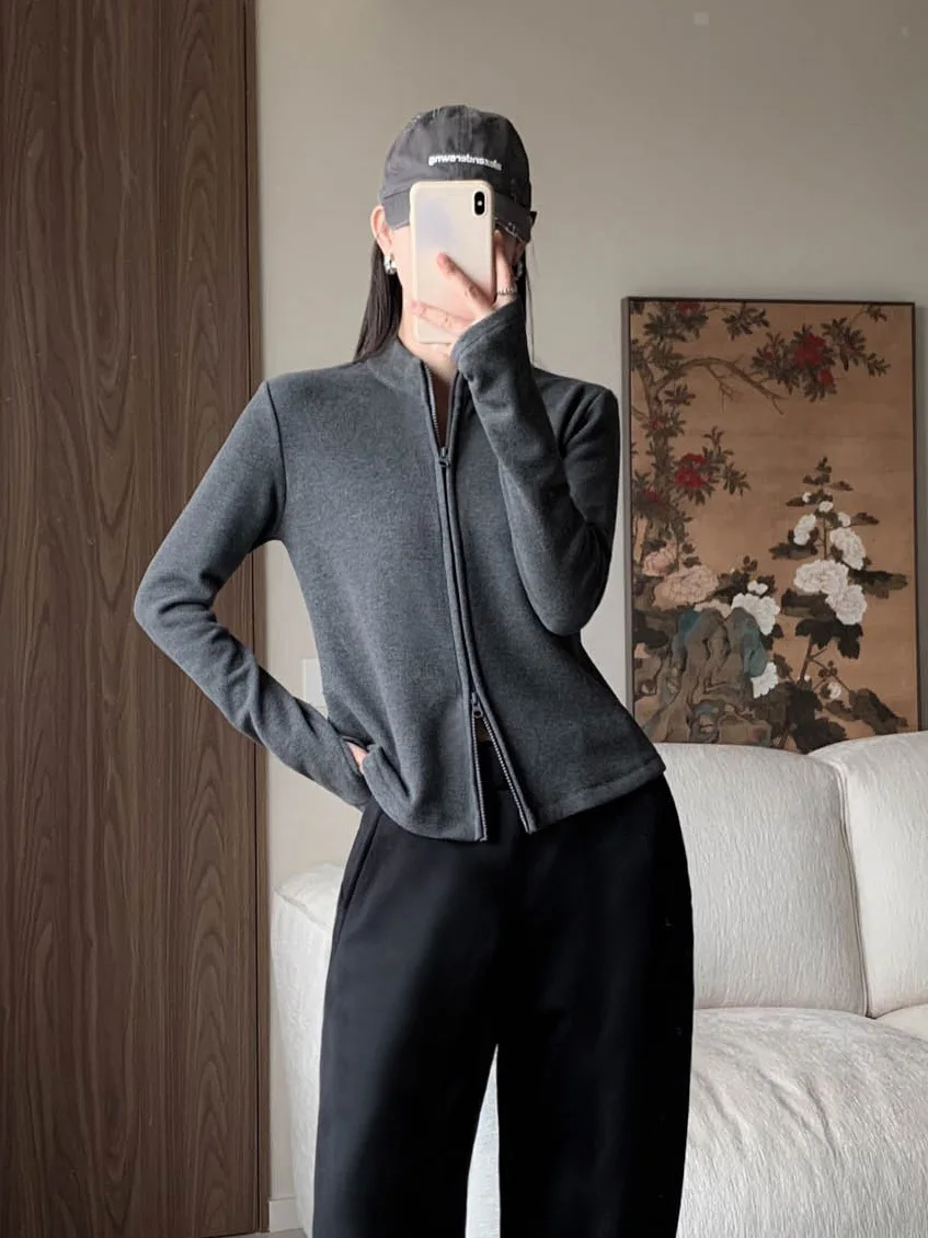 ay Thiened Faux Fur Stand Collar YKK Double Zipper Cardigan Women's Slim Fit Warm Casual T-irt Top Zipper Design High E...
ay Thiened Faux Fur Stand Collar YKK Double Zipper Cardigan Women's Slim Fit Warm Casual T-irt Top Zipper Design High E...