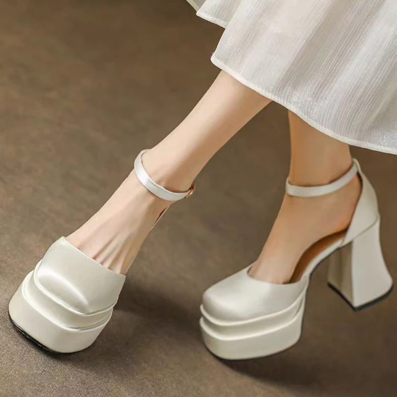 New Shoes Women 2026 New Spring Autumn Thick Heels High Heels Waterproof Platform Hollow Luxury Brand Women's Shoes Pumps,35-42
New Shoes Women 2026 New Spring Autumn Thick Heels High Heels Waterproof Platform Hollow Luxury Brand Women's Shoes Pumps,35-42